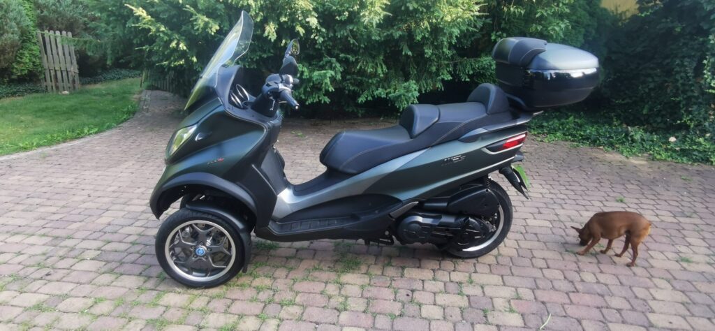 Piaggio 500